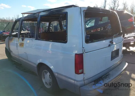 2000 Chevrolet Astro from USA, damaged, VIN 1GNDM19W4YB186944